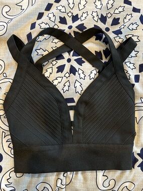 Lulu’s Black Crop Top Crisscross Bralett